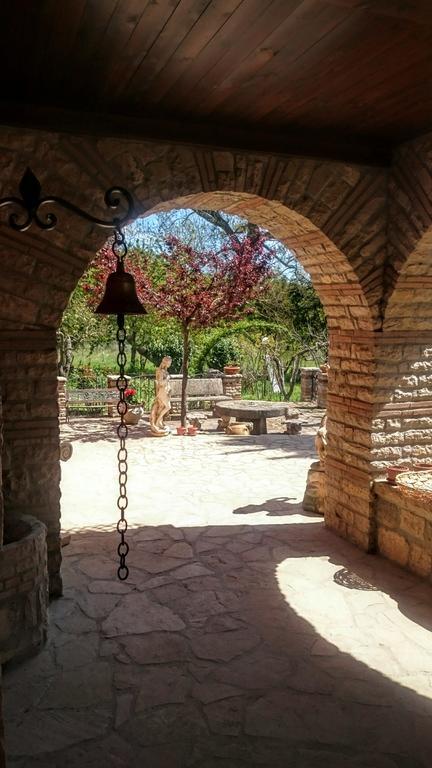 B&B Villa Damiani Бриндизи-ди-Монтанья Экстерьер фото
