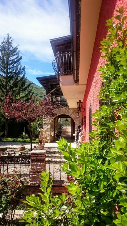 B&B Villa Damiani Бриндизи-ди-Монтанья Экстерьер фото